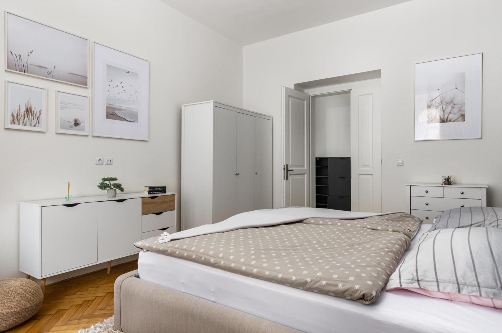 Stay2Gether City Buzz Apt - O2 Arena - Sleeps 6 Prague Extérieur photo
